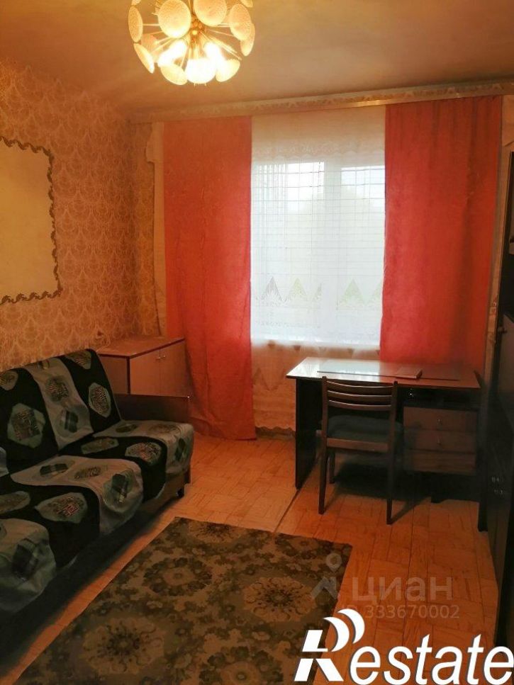 3-комн квартира 6-й микрорайон, 17