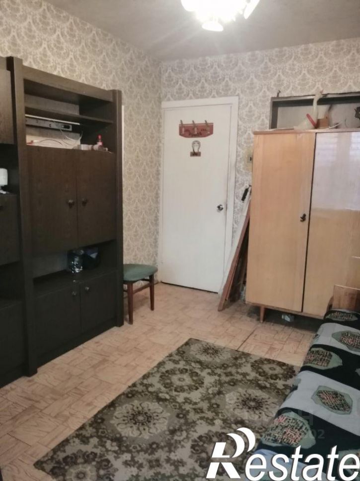 3-комн квартира 6-й микрорайон, 17