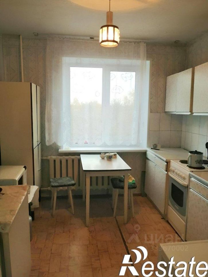 3-комн квартира 6-й микрорайон, 17