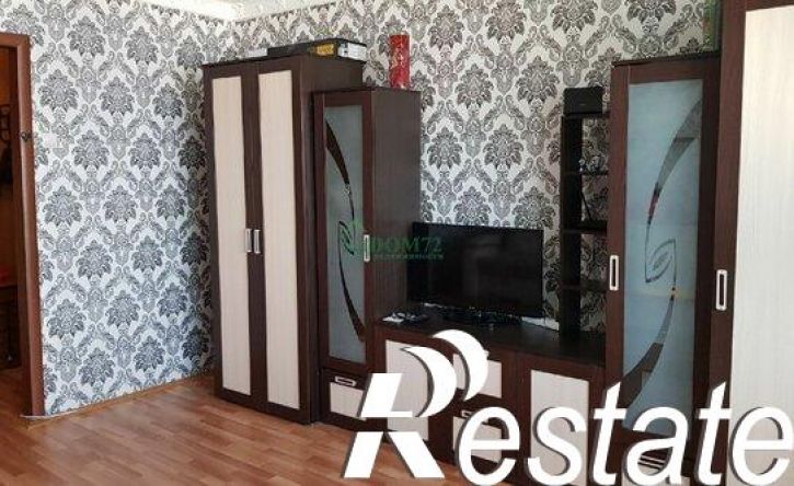 3-комн квартира 8-й микрорайон, 39