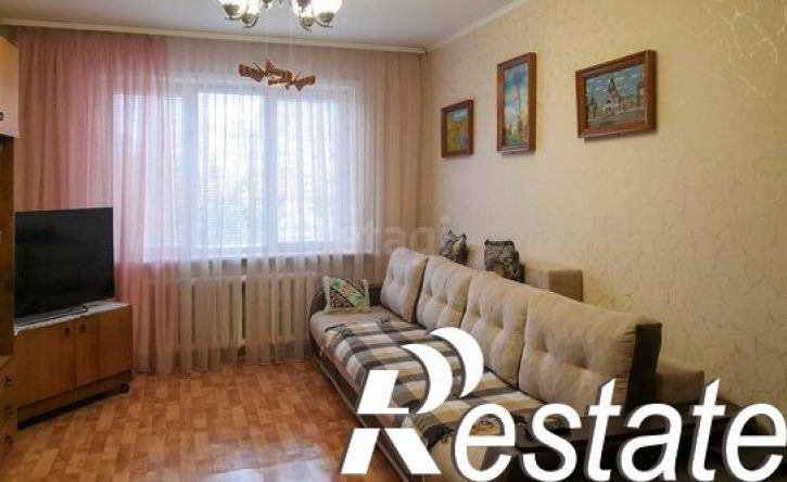2-комн квартира 8-й микрорайон, 14