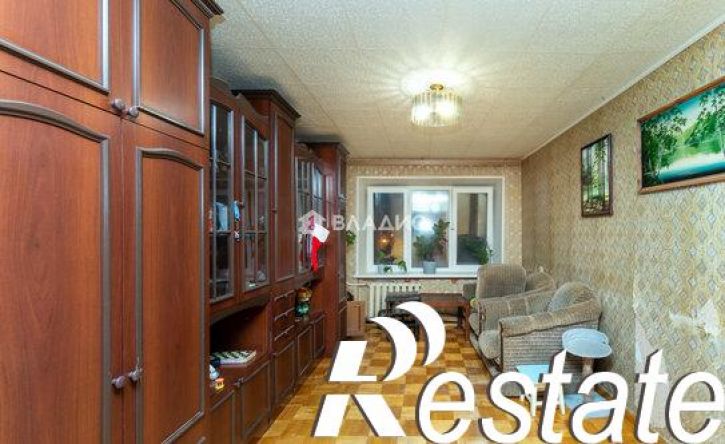 3-комн квартира 8-й микрорайон, 8А