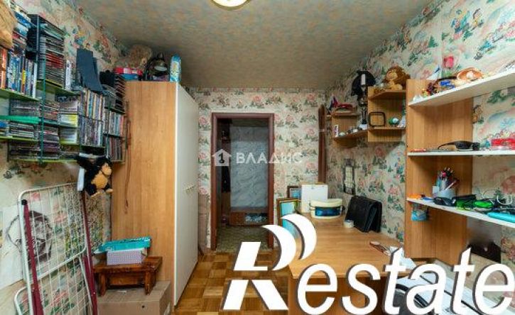 3-комн квартира 8-й микрорайон, 8А