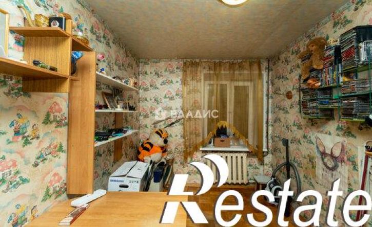 3-комн квартира 8-й микрорайон, 8А