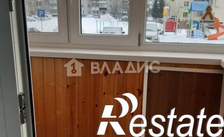 2-комн квартира 4-й микрорайон, 2