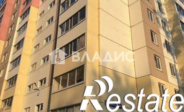 3-комн квартира 10-й микрорайон, 74