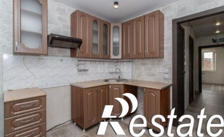 4-комн квартира микрорайон 7А, 38А