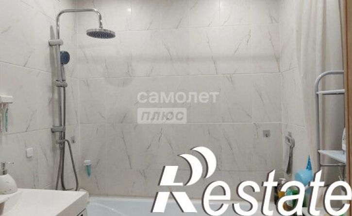 2-комн квартира 10-й микрорайон, 16