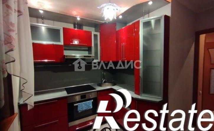 3-комн квартира 8-й микрорайон, 28