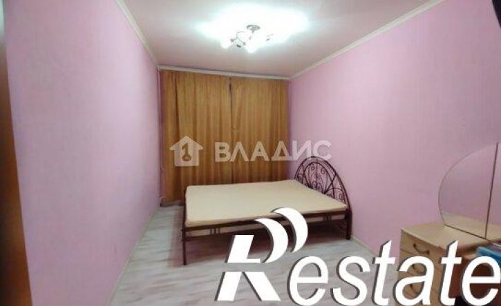 3-комн квартира 8-й микрорайон, 28