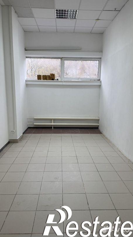 Сдать офис, помещение под офис за 14 400 рублей на ТЦ 