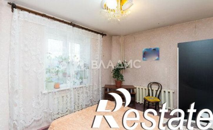 4-комн квартира 3-й микрорайон, 9