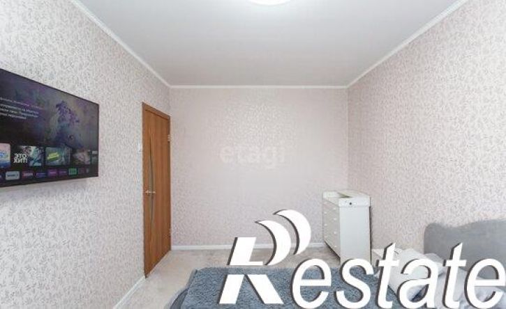 3-комн квартира 10-й микрорайон, 4В