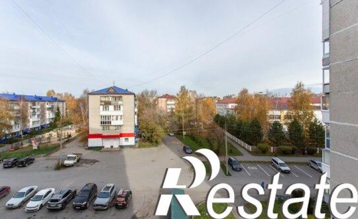 3-комн квартира 6-й микрорайон, 18