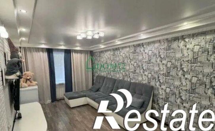 3-комн квартира 8-й микрорайон, 28
