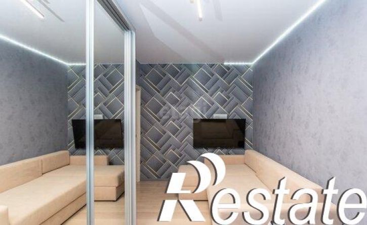 3-комн квартира улица Радищева, 21,  д. 21