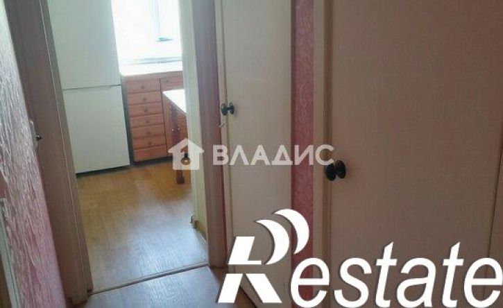 2-комн квартира 4-й микрорайон, 5