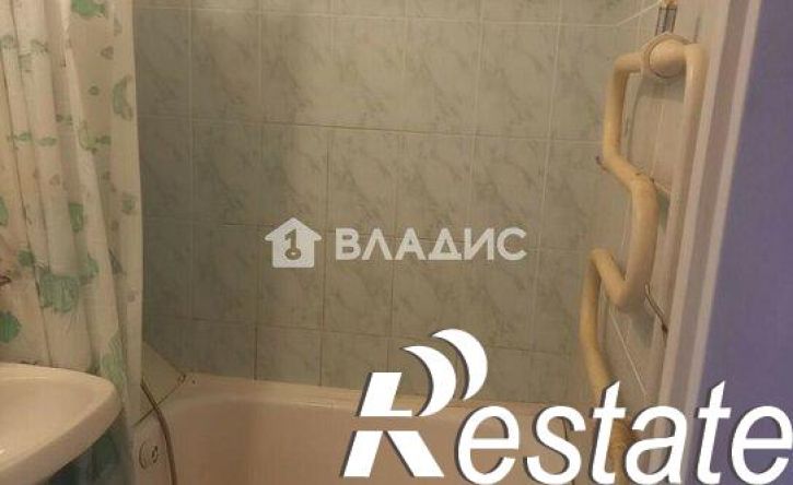 2-комн квартира 4-й микрорайон, 5