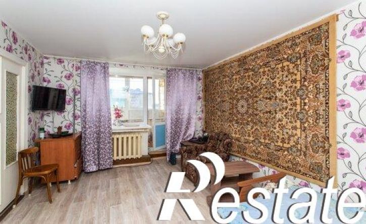 4-комн квартира микрорайон Иртышский, 18